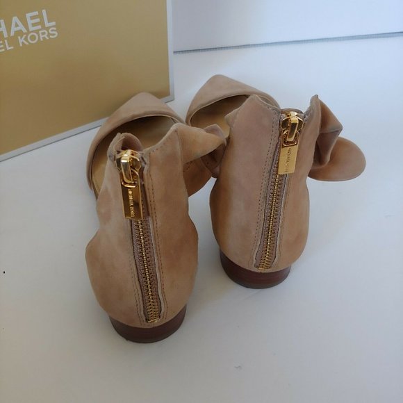 ♥️SOLD♥️Michael Kors Alina Flat Suede Khaki Size 7 - Picture 5 of 8